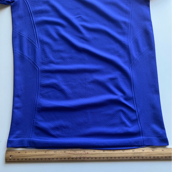 Nike Women's Dri-fit Adv
Short-sleeve Aura Top
Radiant Blue Size M - Picture 5 of 8